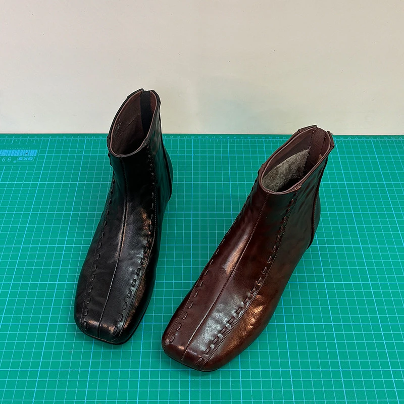 伊莲雅真皮短筒靴女方头粗跟美拉德皮靴子复古大码妈妈鞋软皮软底