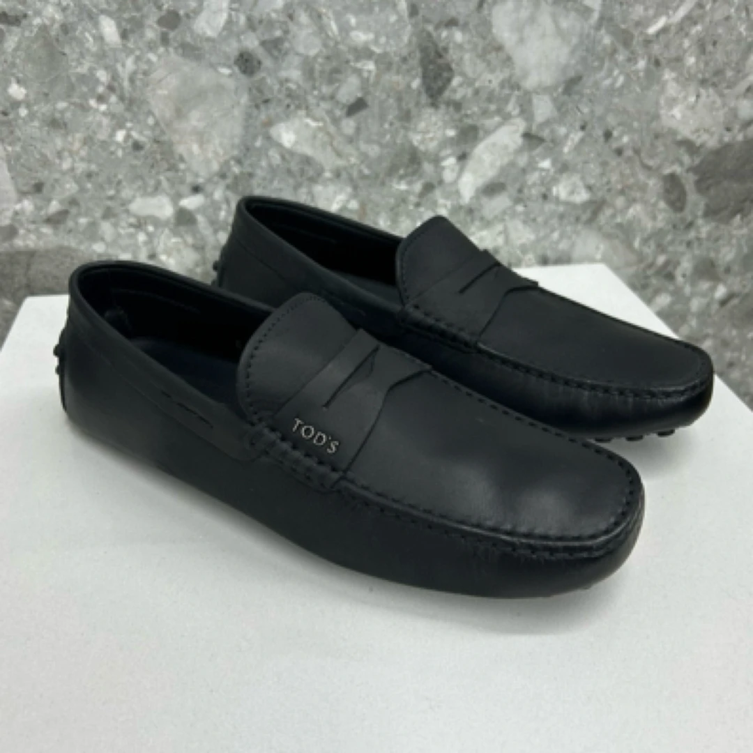 全新未使用 TOD’S/托德斯 130174 全皮驾车鞋豆豆鞋