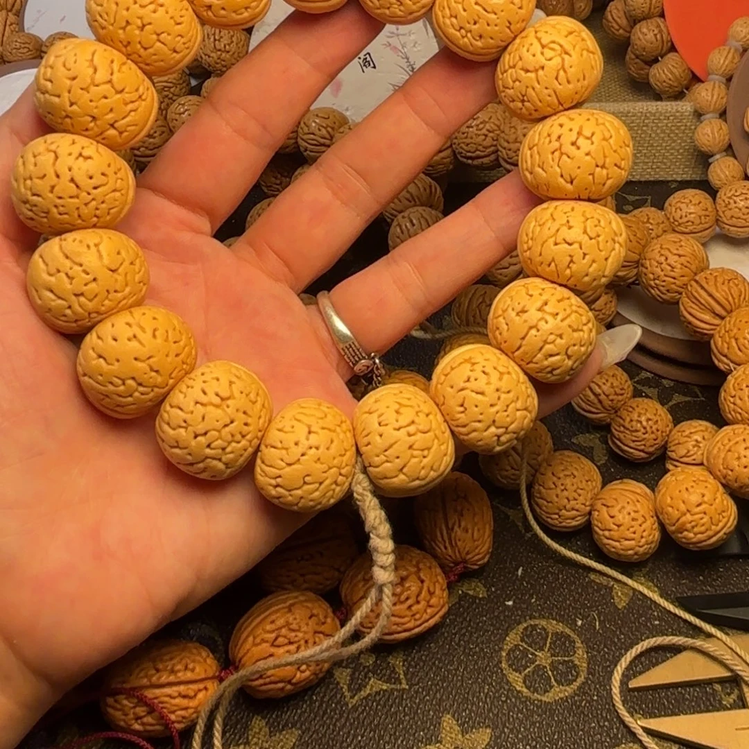 一***膘手串桃核苹果园手持