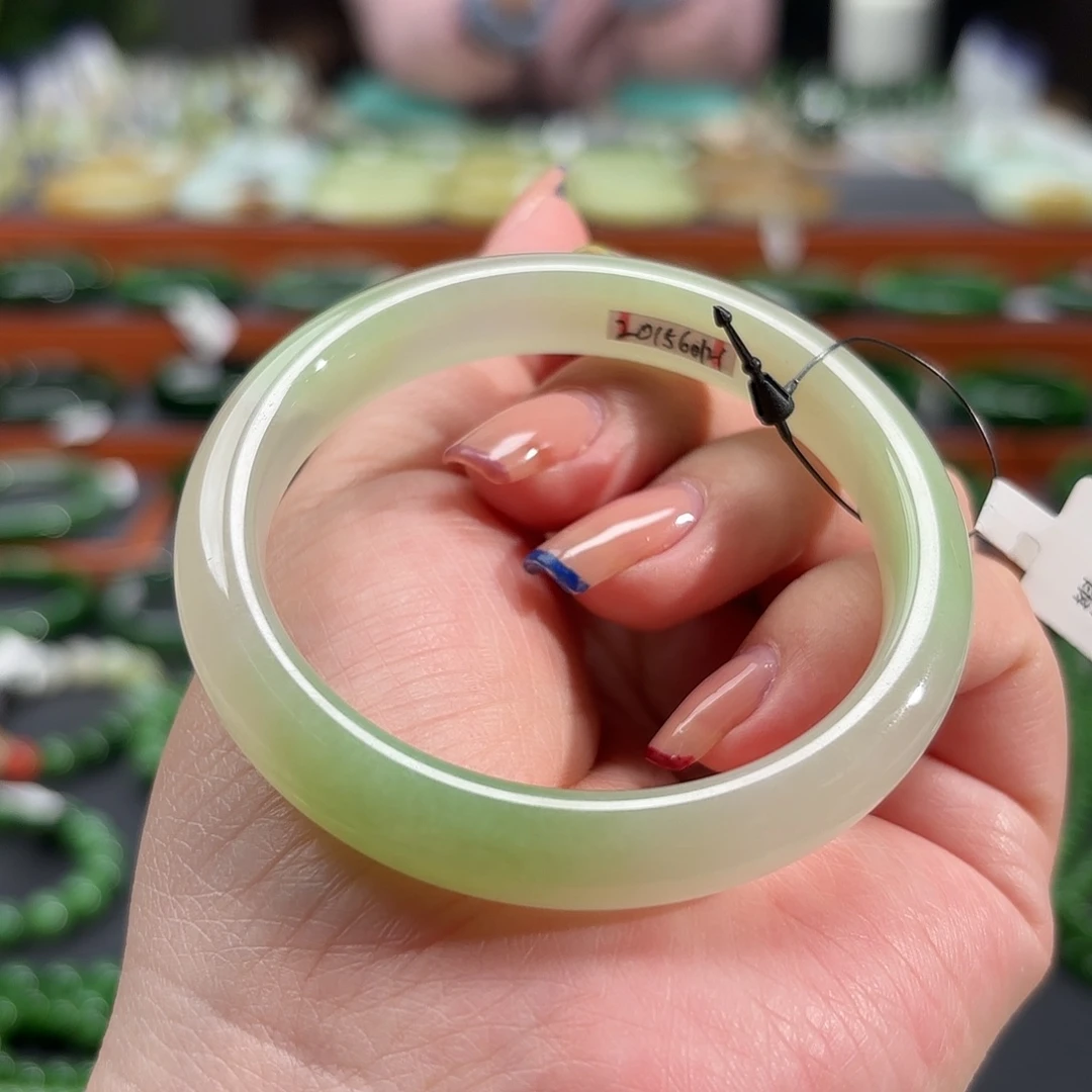 和田玉未镶嵌手镯56