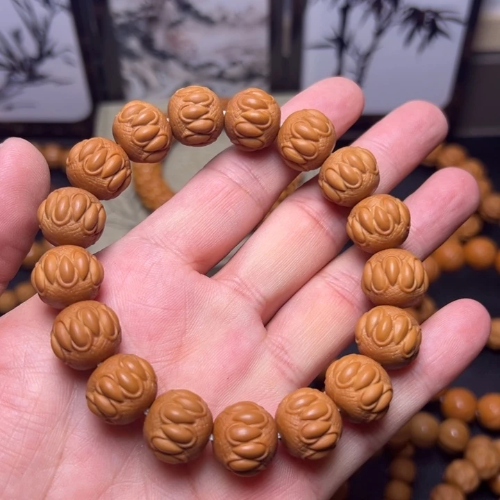 文玩核桃手串吞噬