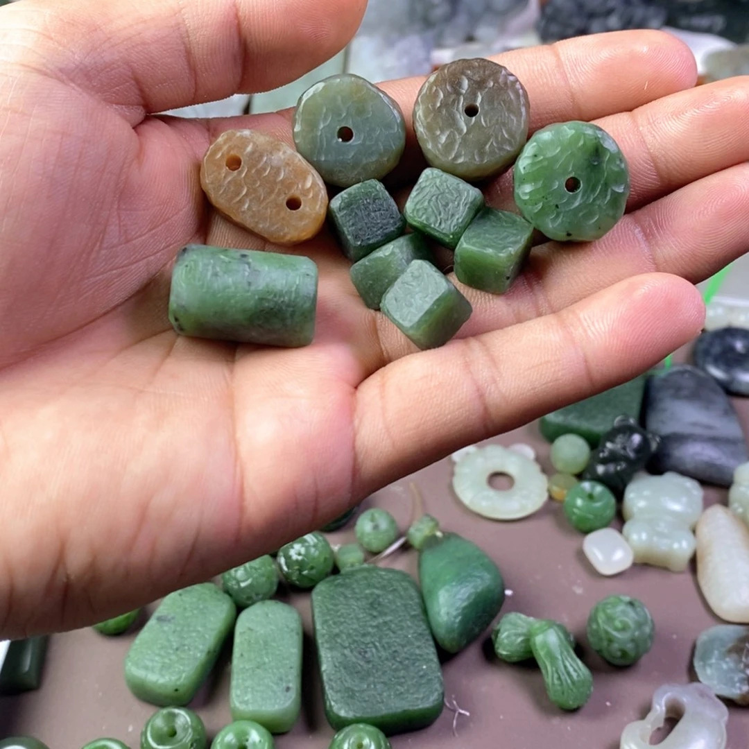 和田玉颈饰未镶嵌秀*缘