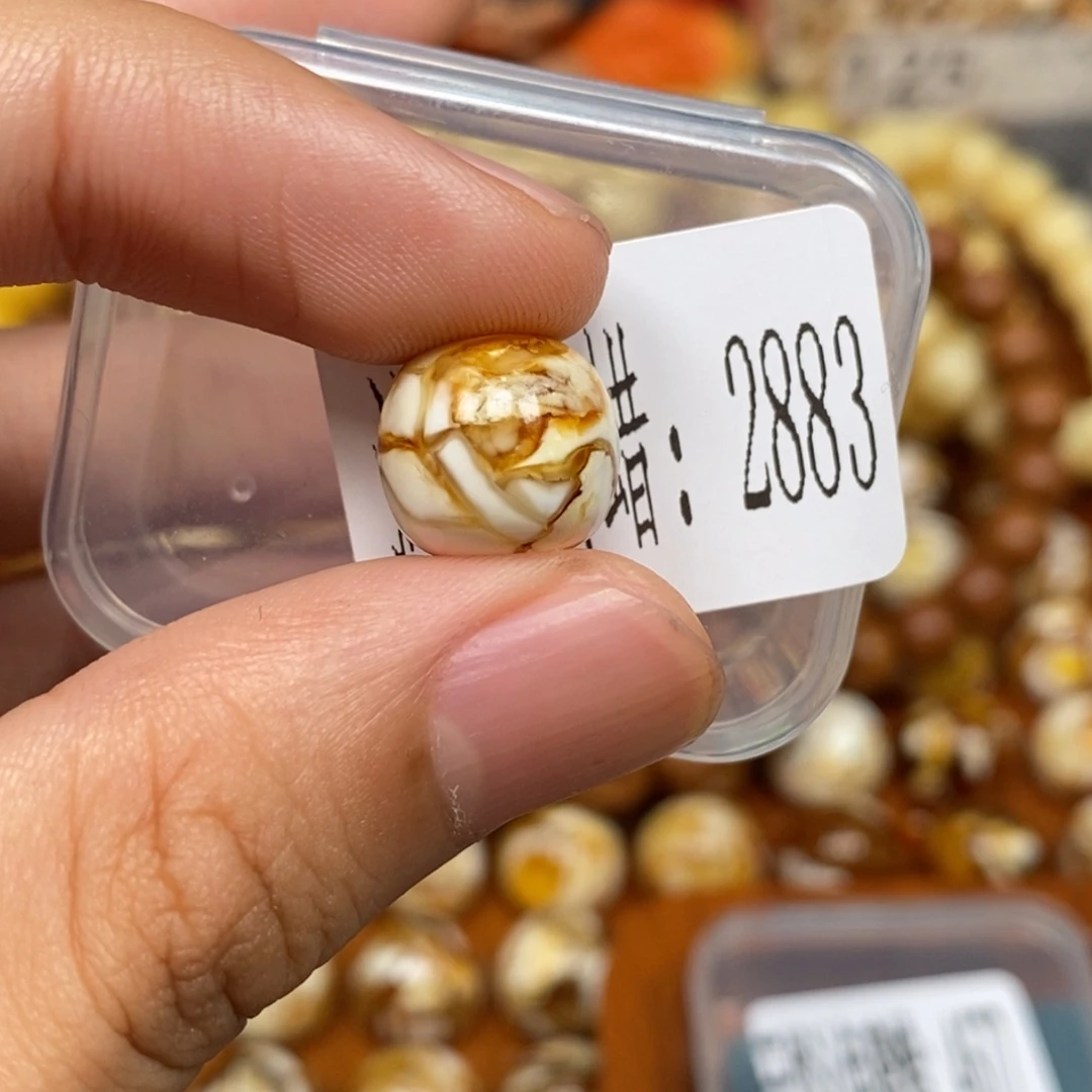 蜜蜡未镶嵌珠宝奇石2883