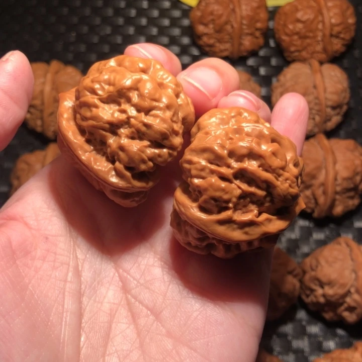 把件文玩核桃大腿暴力肌肉38