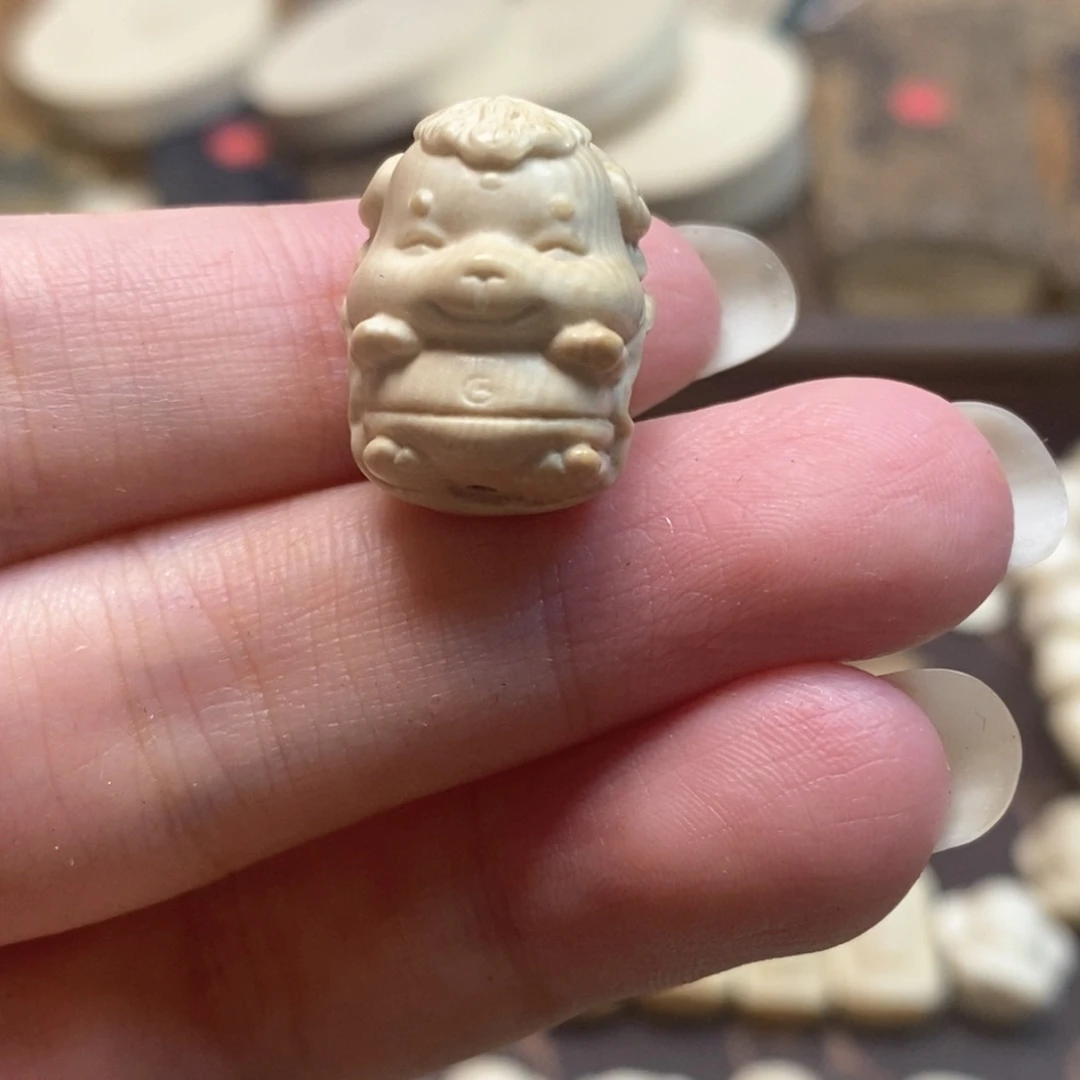 石***）猛犸原材料边角料大块料