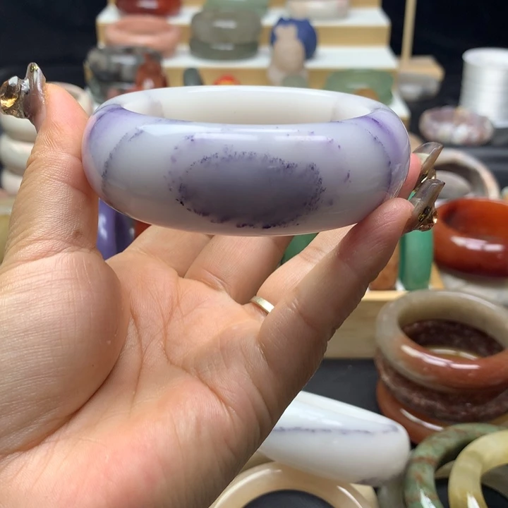 未镶嵌手镯石英质玉云****搭