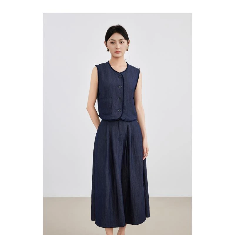 爱客休闲风休闲针织背心无袖宽松马夹女装时尚套装YA25220H003