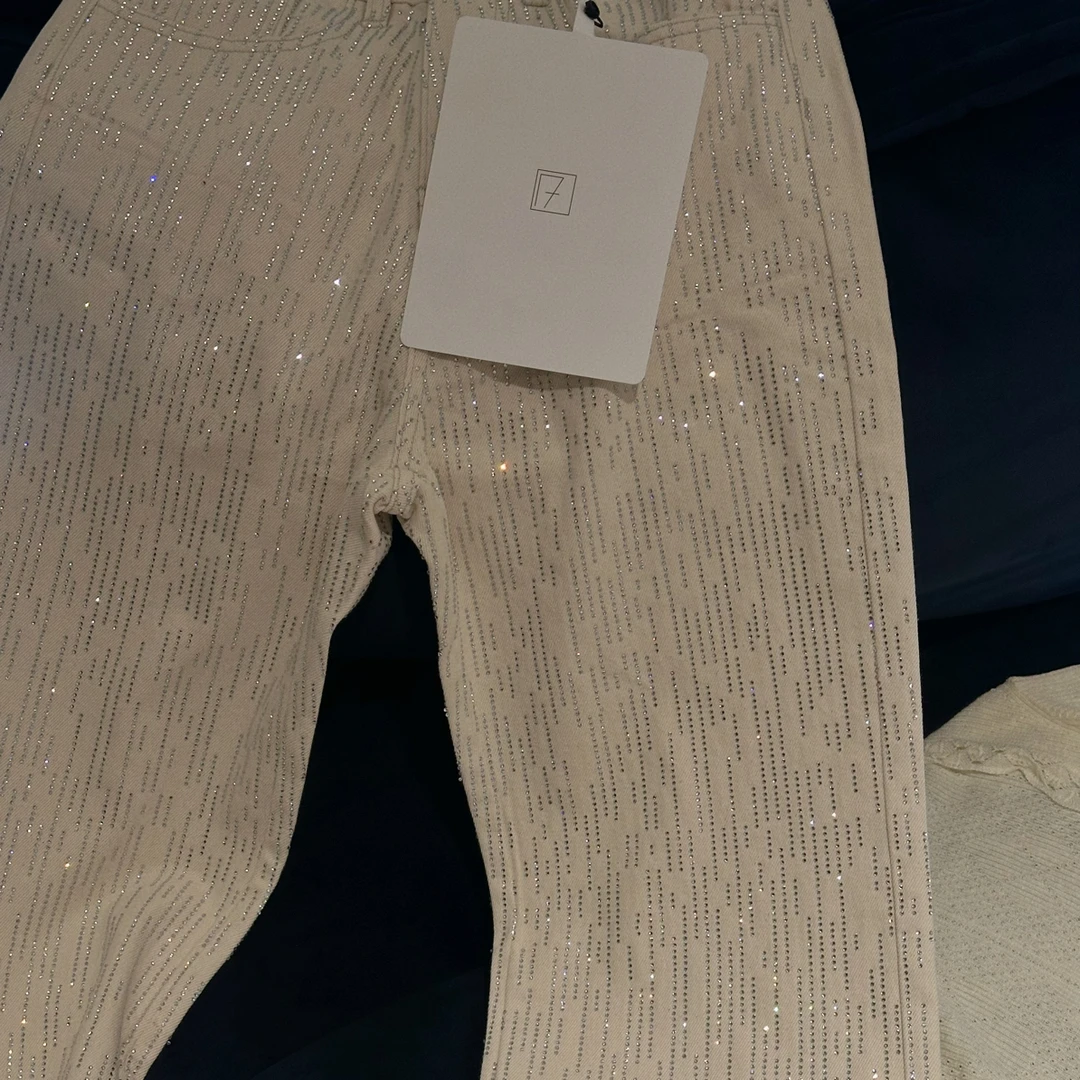 17shop珍藏款 直筒 米白色烫钻 牛仔裤 WP250004