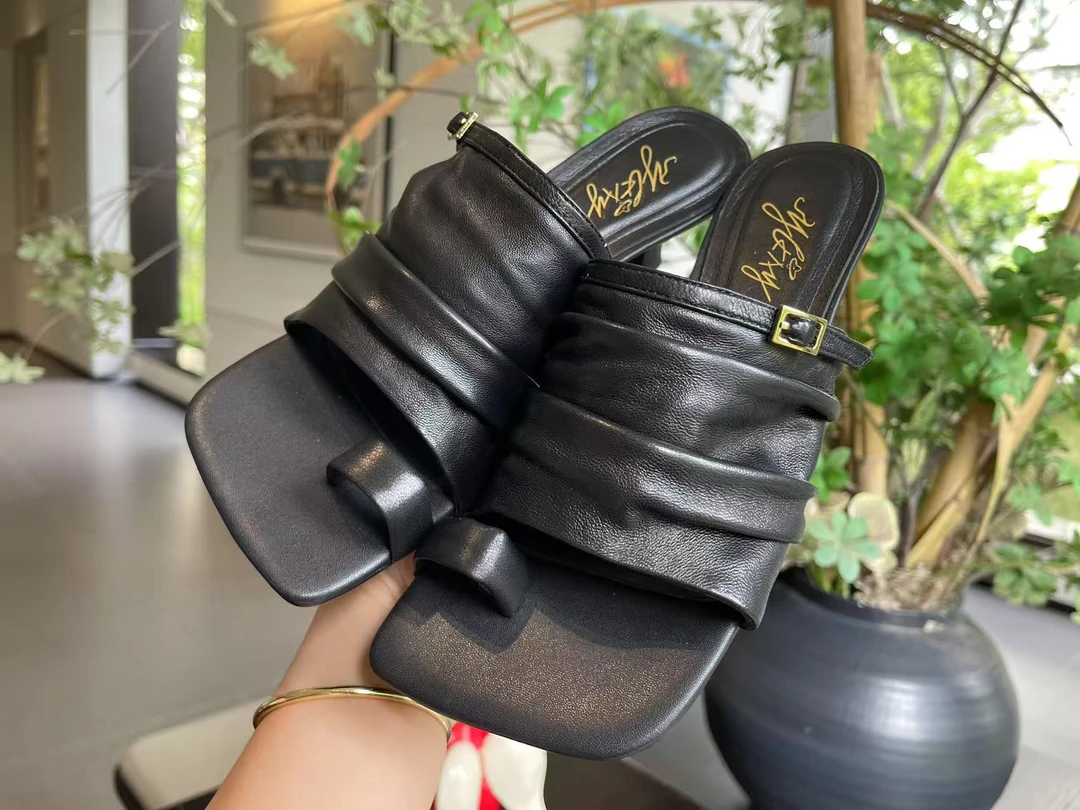 方头中跟套趾一字拖鞋时尚款