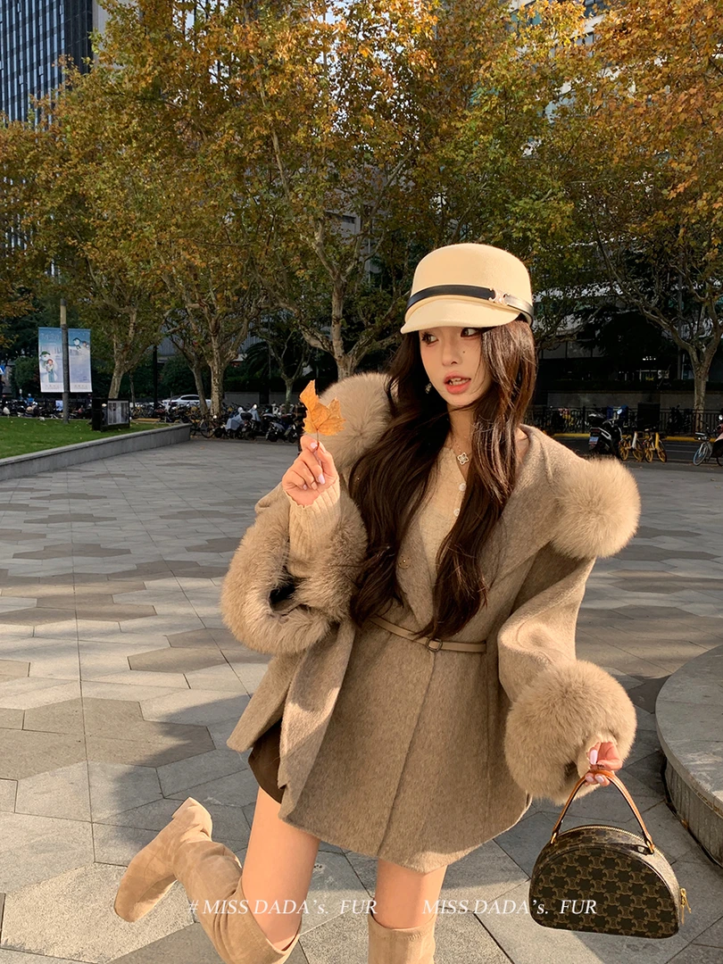 【富家小女】秋冬新款双面羊毛大衣女毛呢外套高级感连帽狐狸毛斗篷