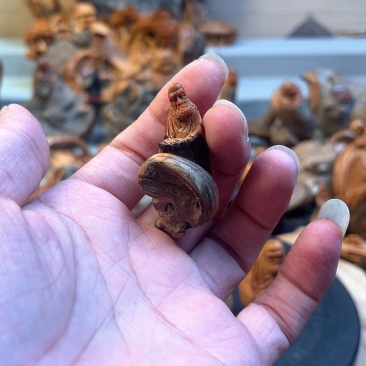 红***袍柏木太行崖柏手工雕刻