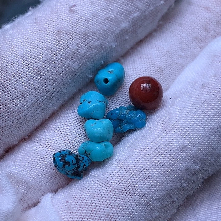 南红玛瑙未镶嵌珠宝奇石