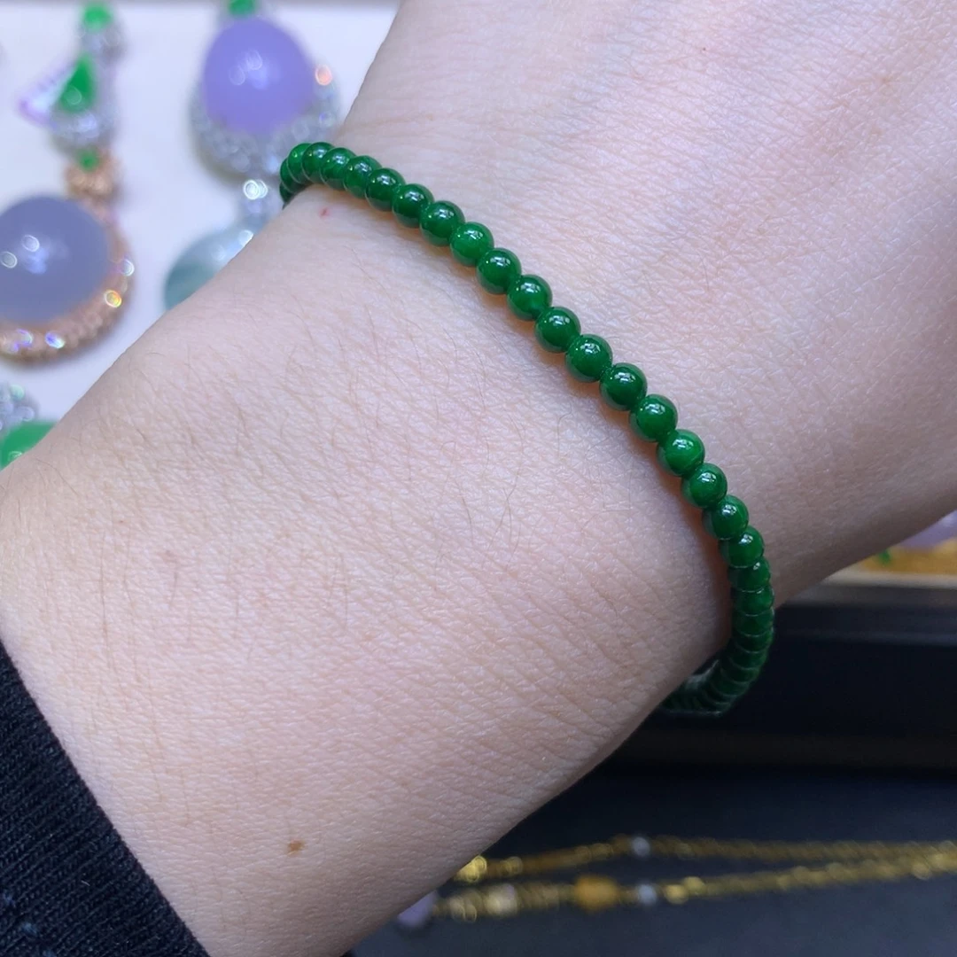 翡翠未镶嵌颈饰天然A货