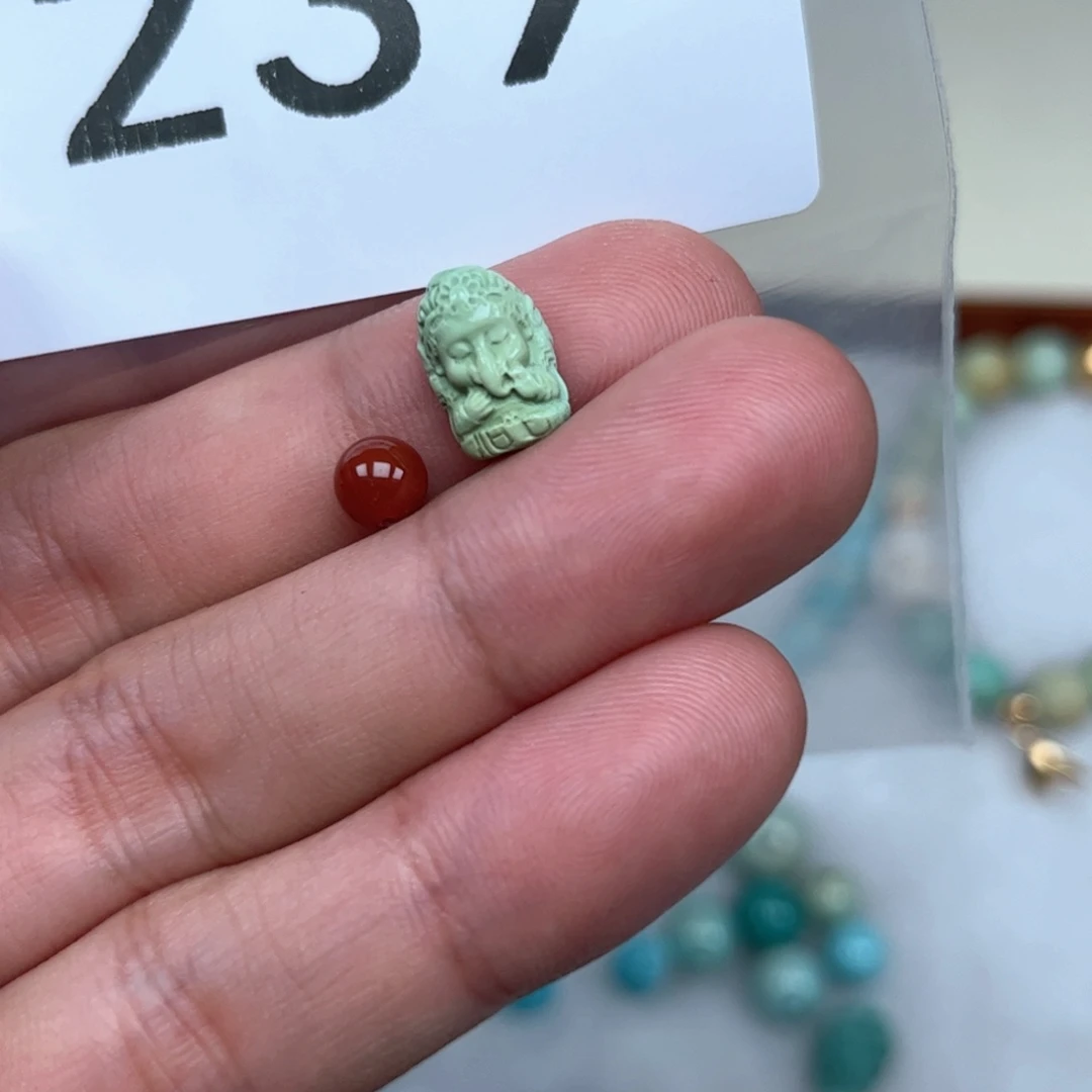 南红玛瑙未镶嵌珠宝奇石