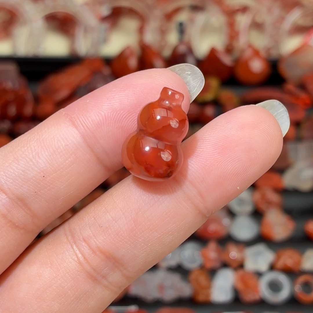 南红玛瑙未镶嵌颈饰小胖葫芦