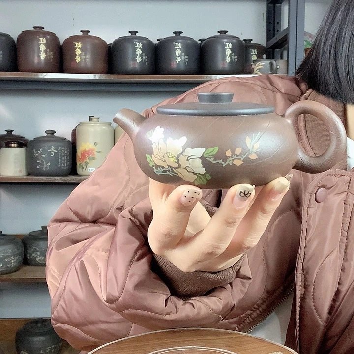 罐建水紫陶手工彩填壶