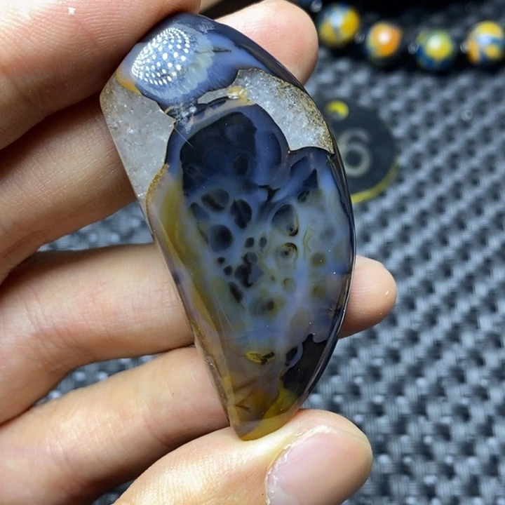 俺***下玛瑙/玉髓未镶嵌1