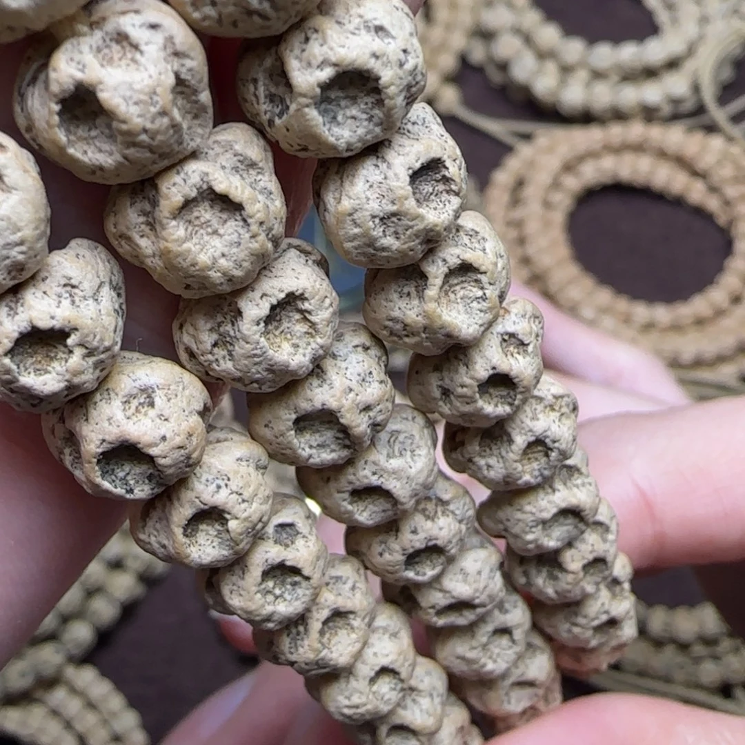 柏香籽/百香籽吊坠朱*