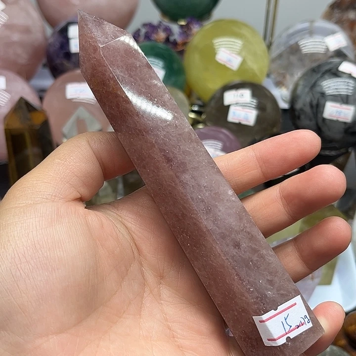 未镶嵌珠宝半成品水晶217克草莓晶柱