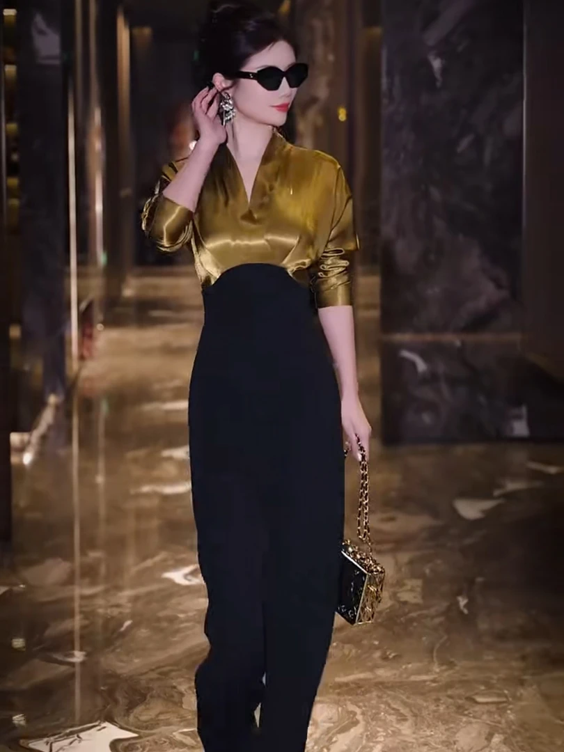 602气质拼接黑色连体裤女夏2025新款女神范V领修身显瘦垂感连衣裤