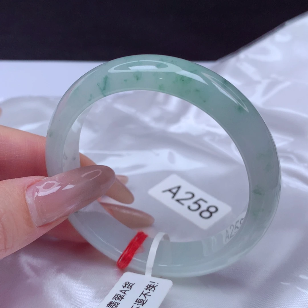 未镶嵌手镯翡翠手镯52