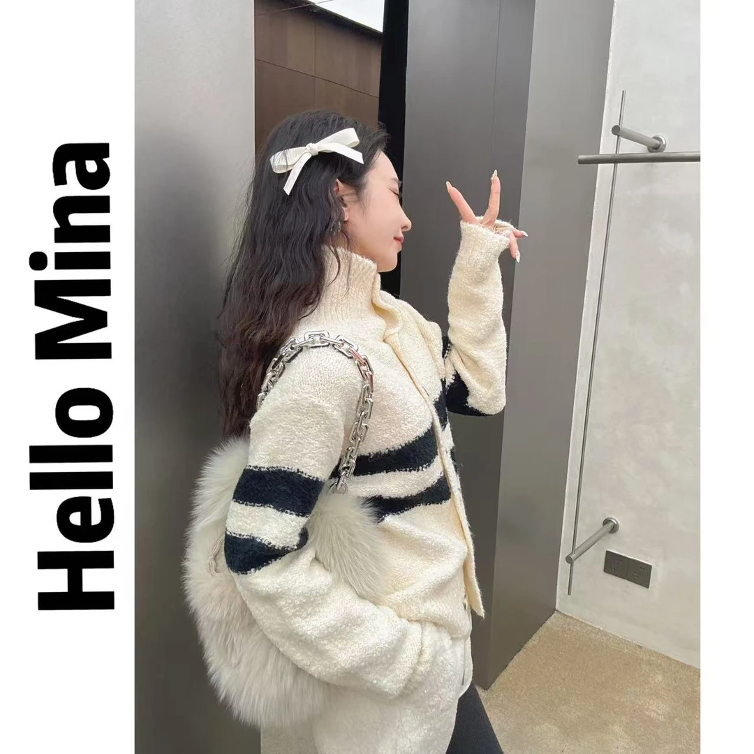 5595慵懒风撞色条纹立领宽松针织衫