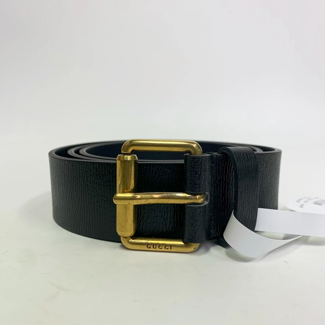 全新未使用 GUCCI/古驰 古驰蛇纹喷绘黑牛皮金指针皮带（无盒子