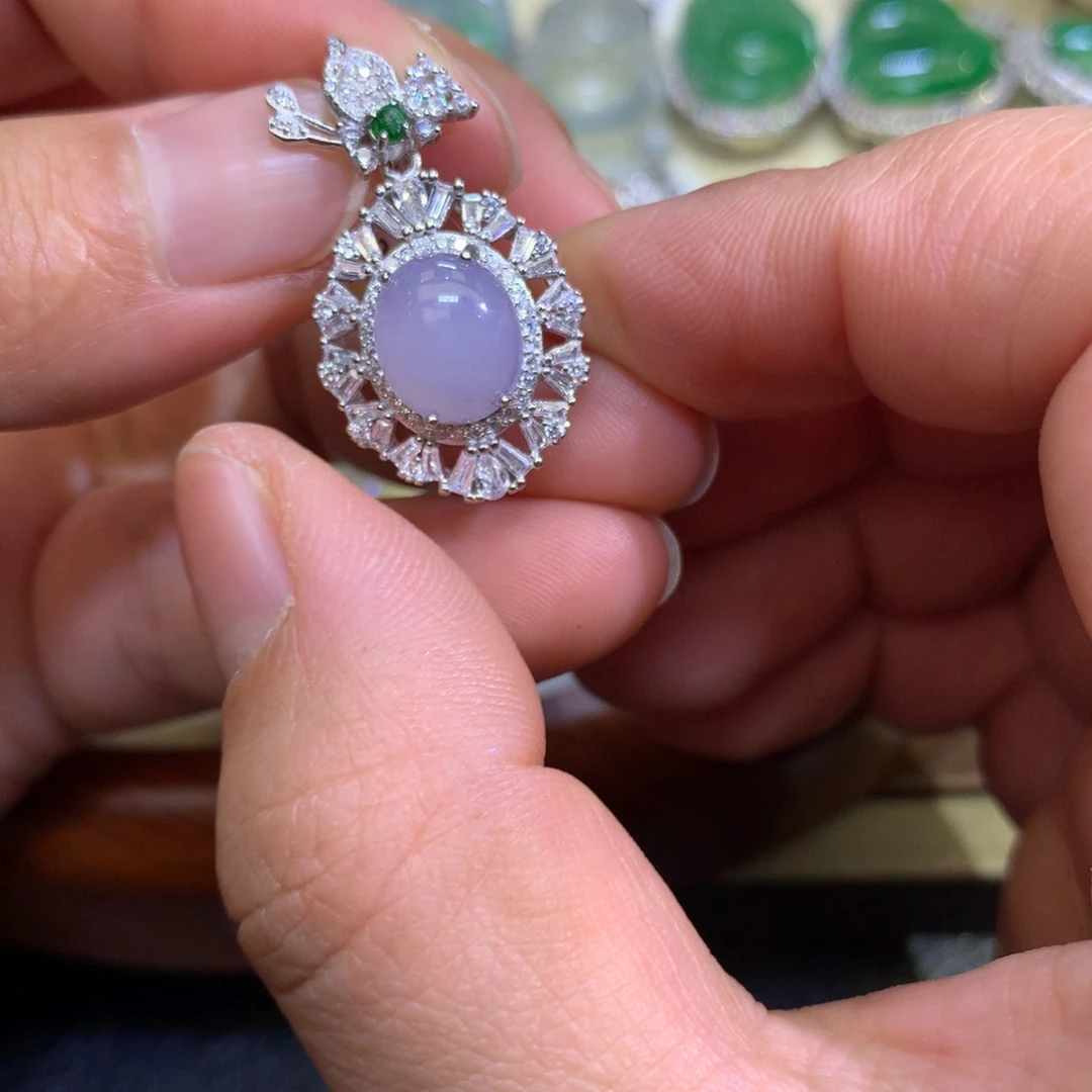 翡翠颈饰银S925镶嵌翡翠吊坠