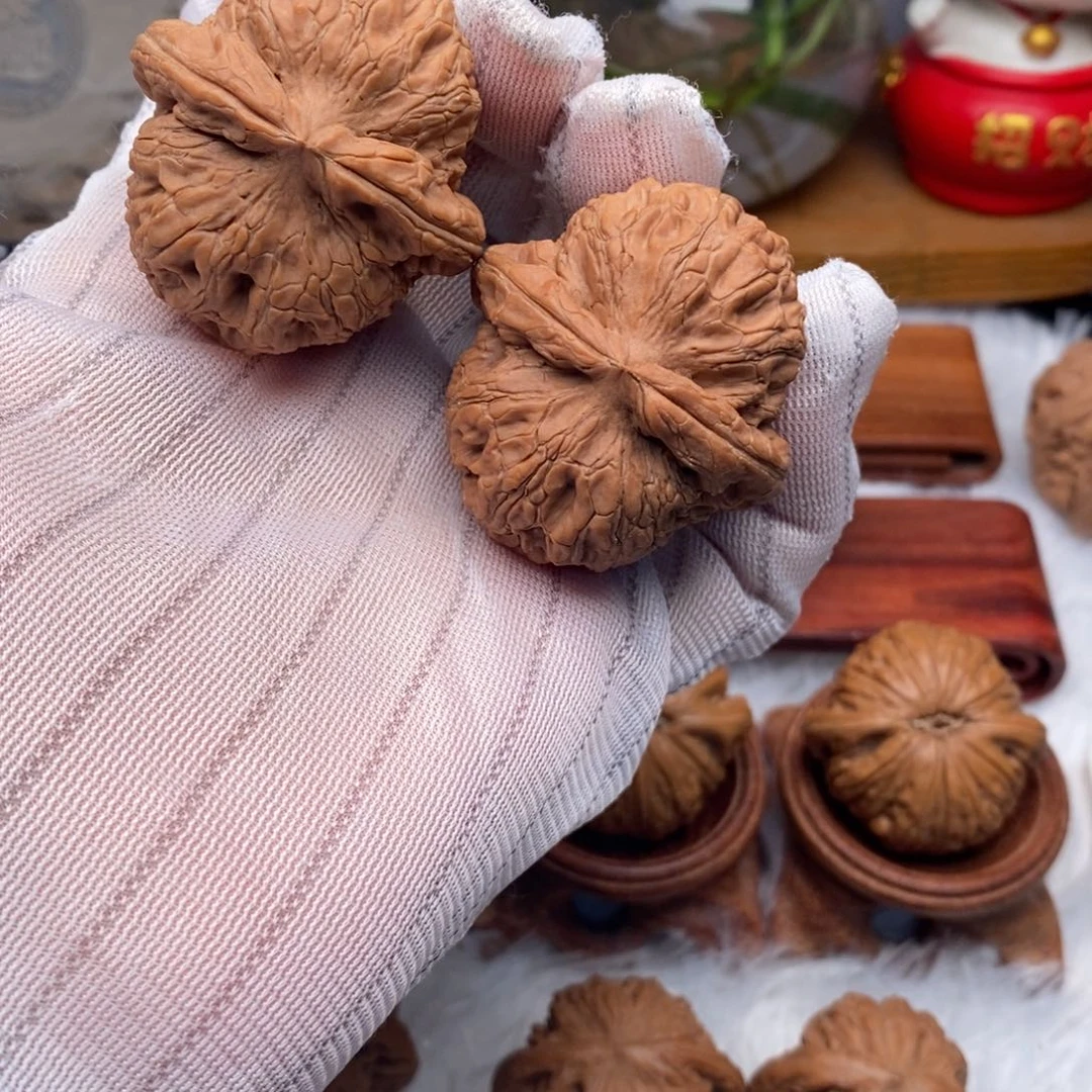 ～***～文玩核桃吊坠44尺寸元宝