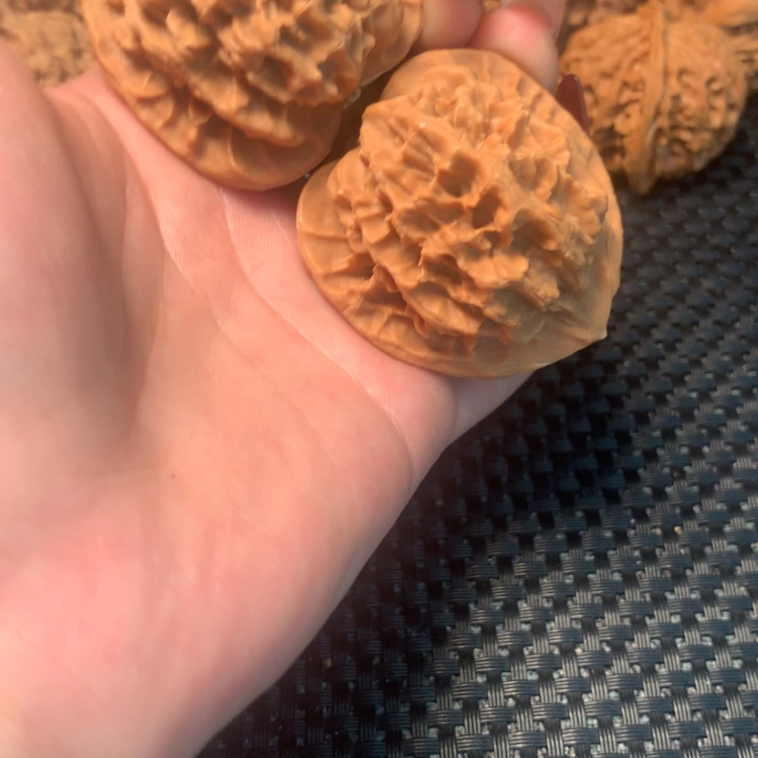 【闪购商品】文玩核桃吊坠帝王