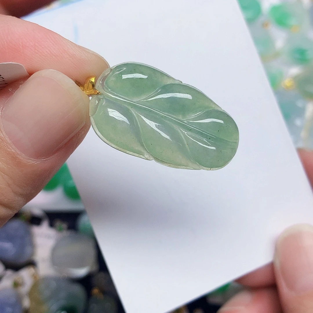 翡翠18K金镶嵌颈饰3568899