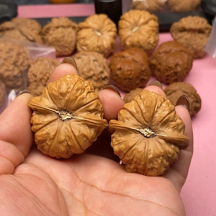 夏***一把件文玩核桃南瓜墩40