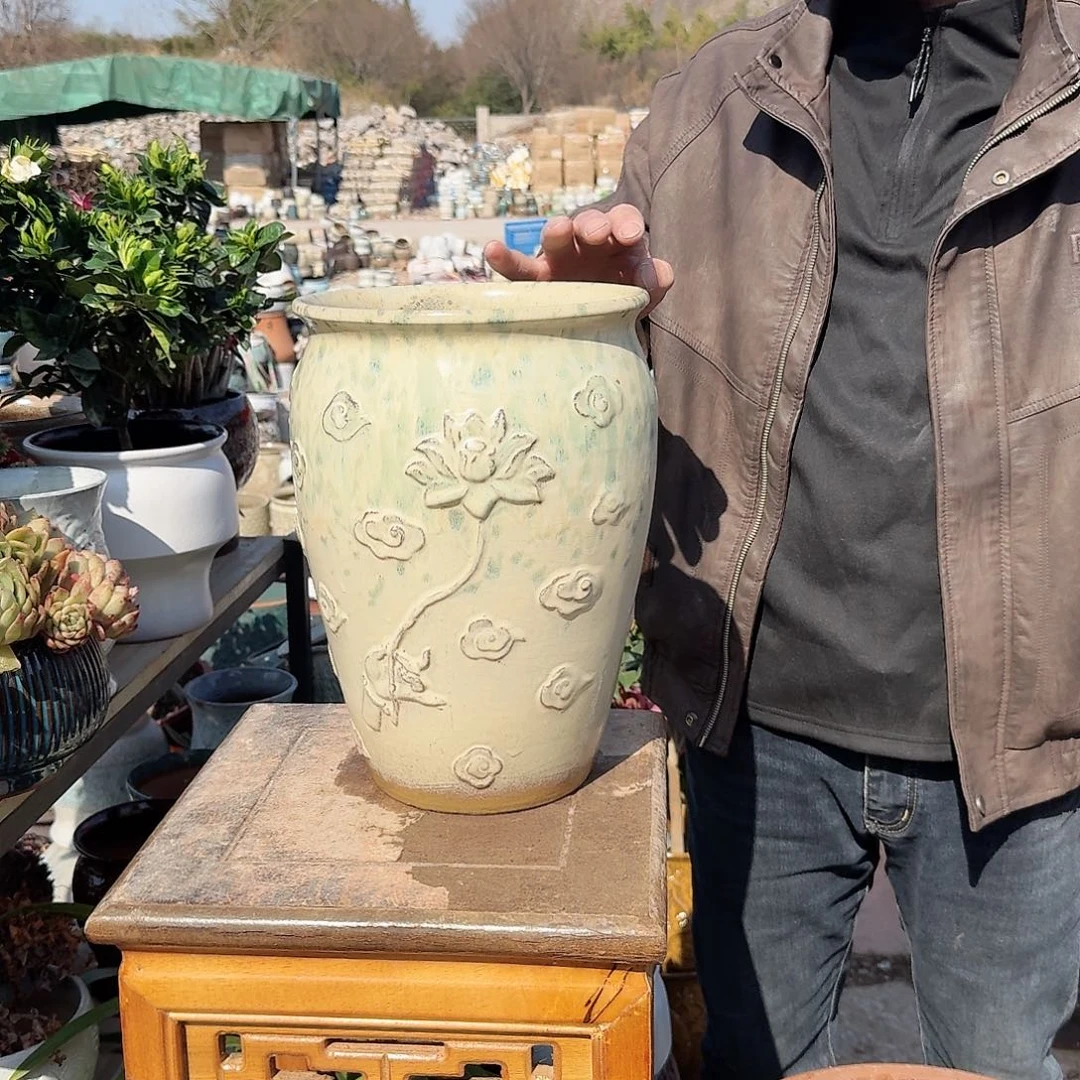 紫砂花盆口20高30（一个莲花文林