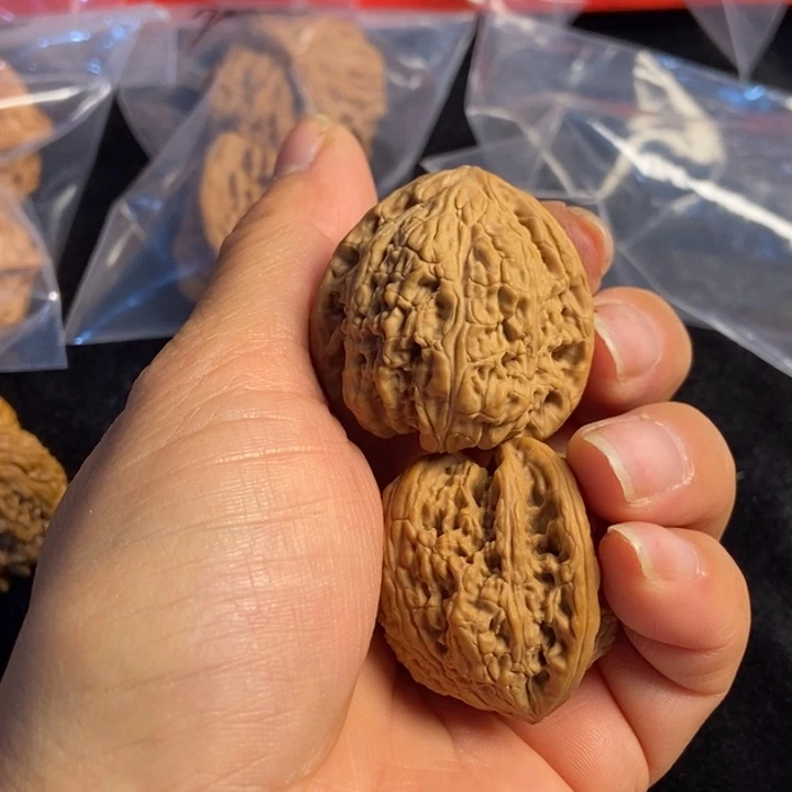 吊坠桃核承德密纹240