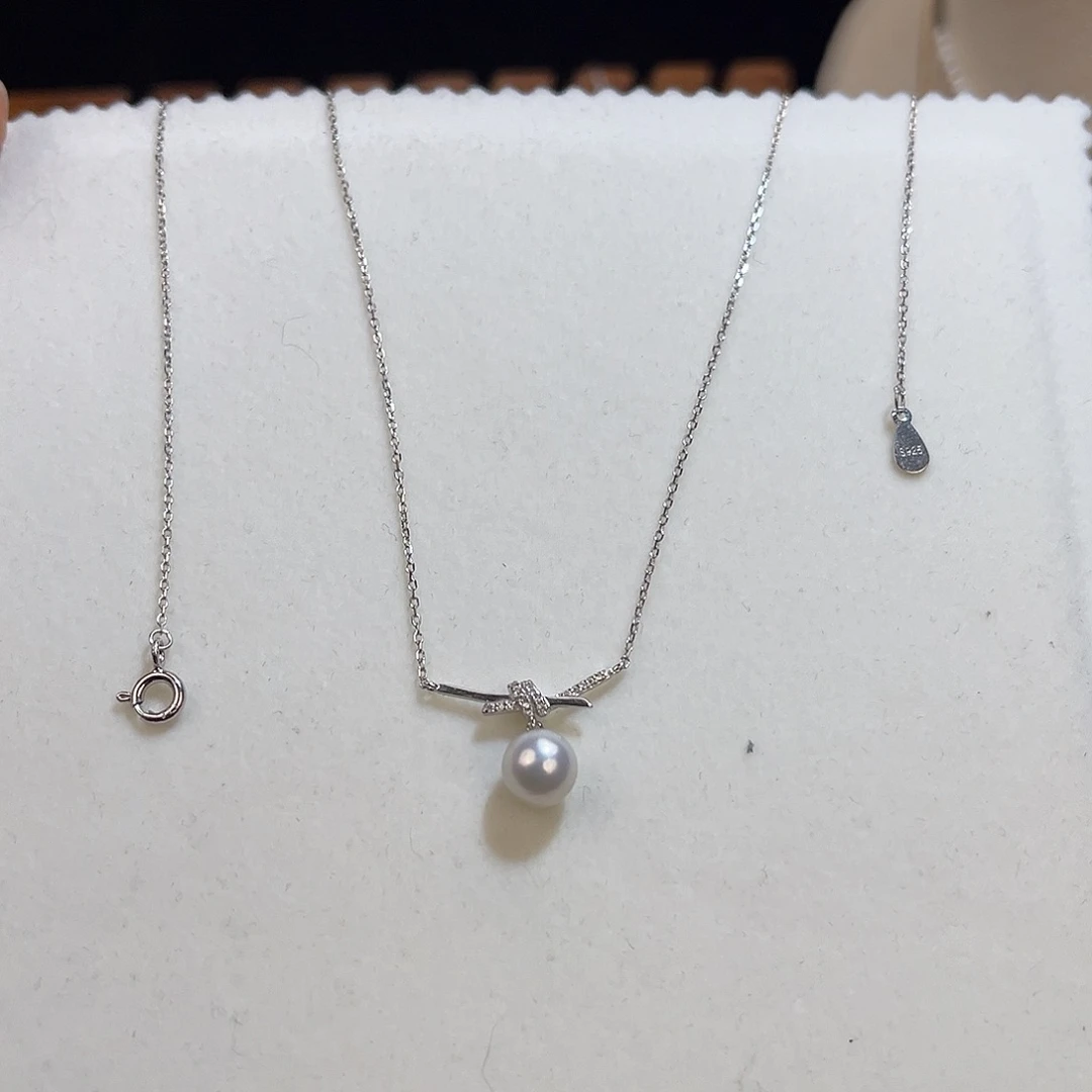 颈饰银S925镶嵌淡水珍珠