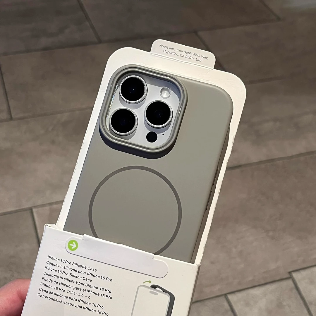 适用于苹果16ProMax柔润壳15磁吸充电14大孔13超薄磨砂12保护套11