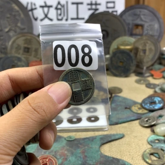 春***象铜现代文创工艺品