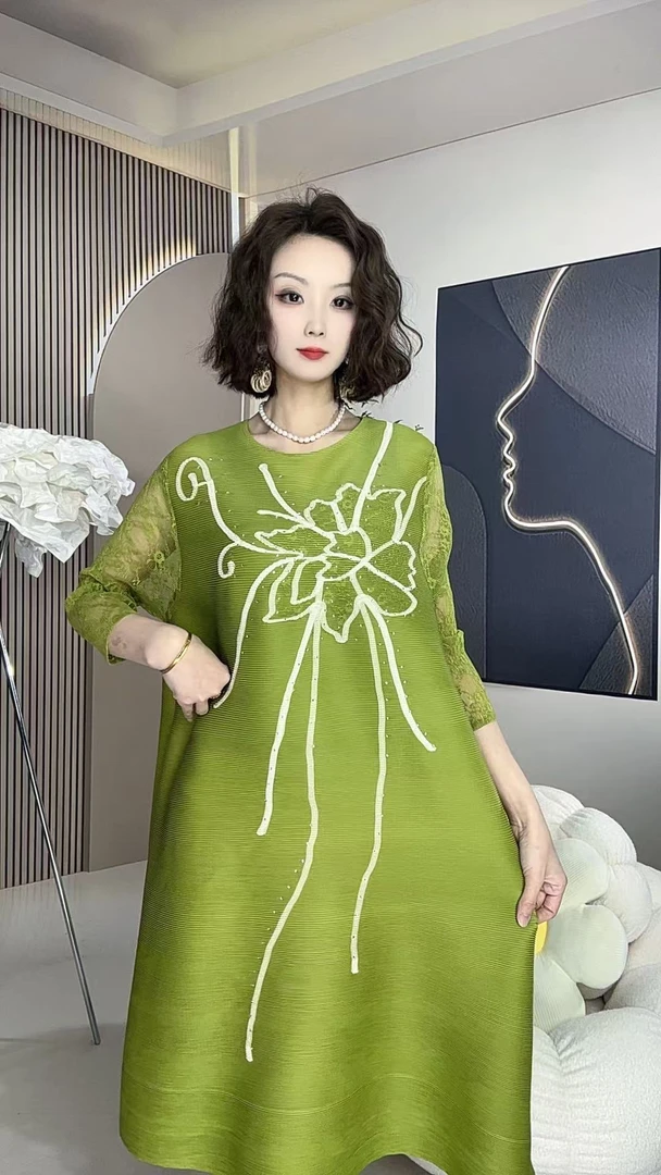 51号高端网纱绿色连衣裙蕾丝新款女大码女装气质裙子胖mm妈妈装