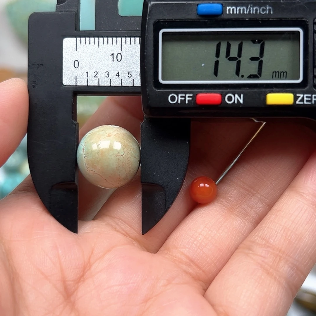 未镶嵌南红玛瑙珠宝奇石