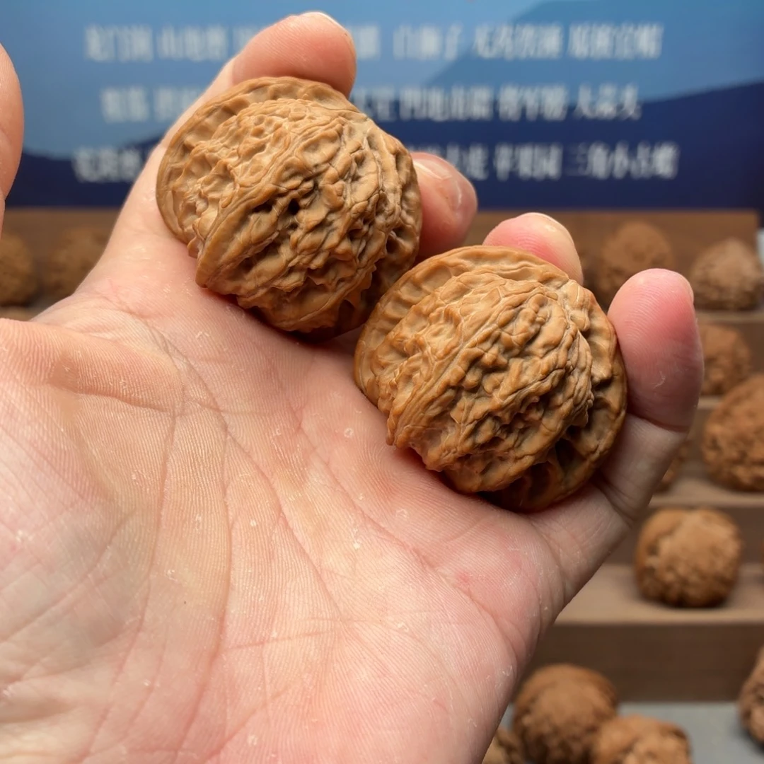 吊坠文玩核桃43球白