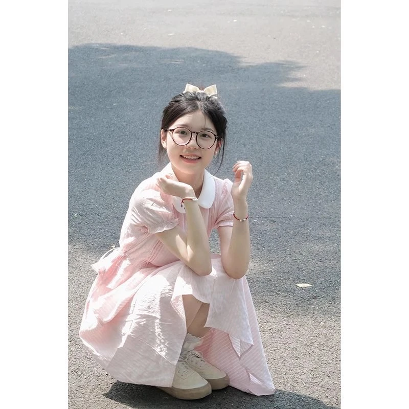 852~甜美公主风连衣裙2024新款女夏季设计感小众娃娃领收裙子