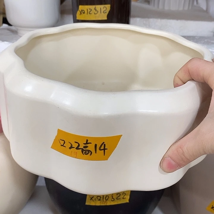 陶摆件陶盆有孔 瑕疵介意勿拍