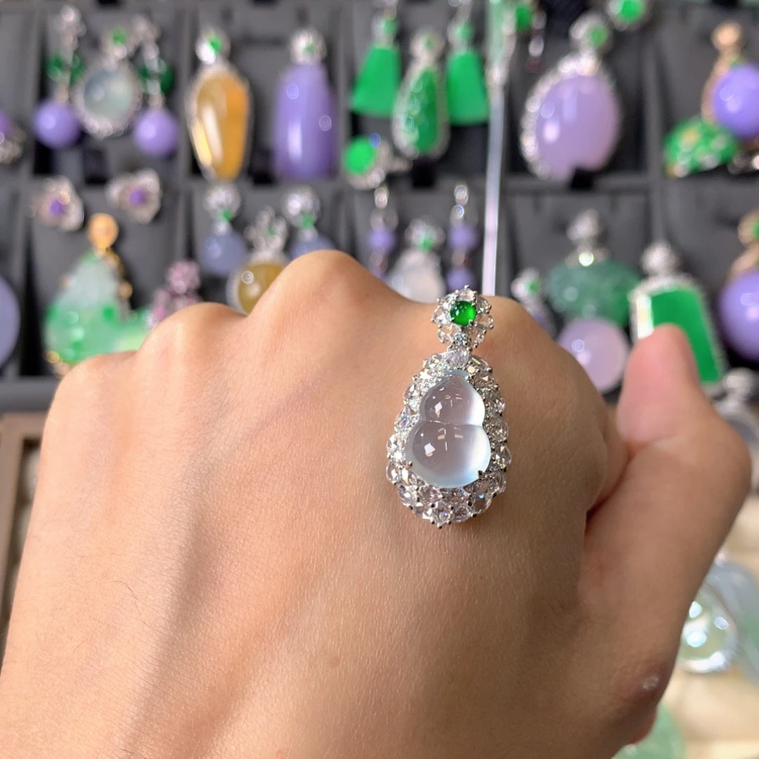 翡翠18K金镶嵌吊坠(不含链)