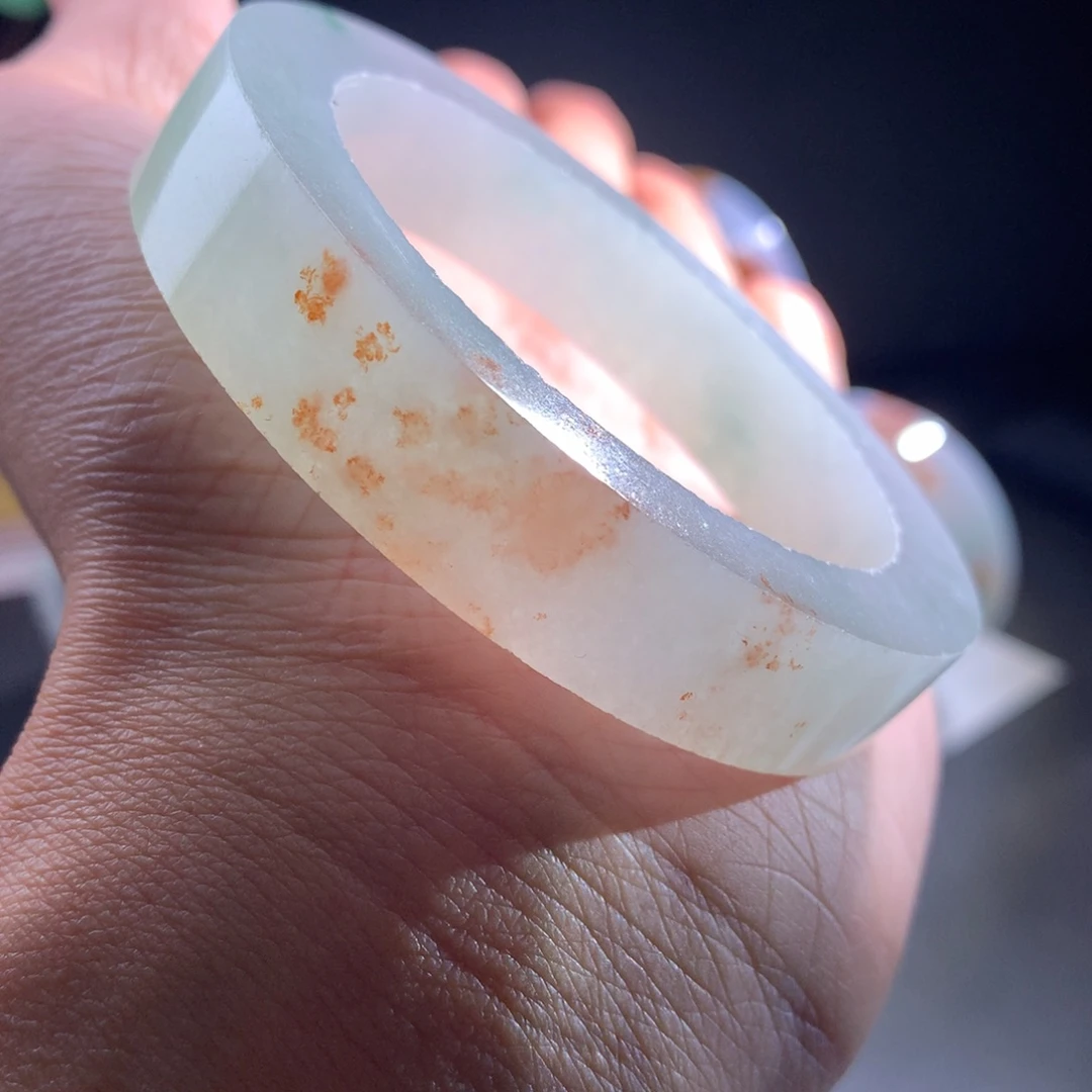 定制翡翠未镶嵌手镯