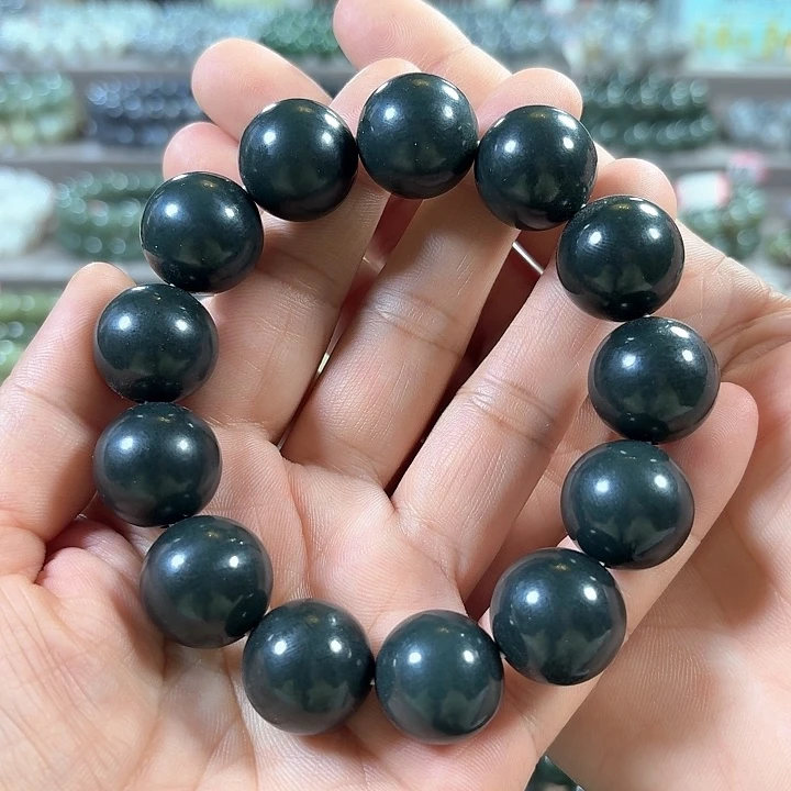 和田玉手链未镶嵌新疆沙枣青卡18