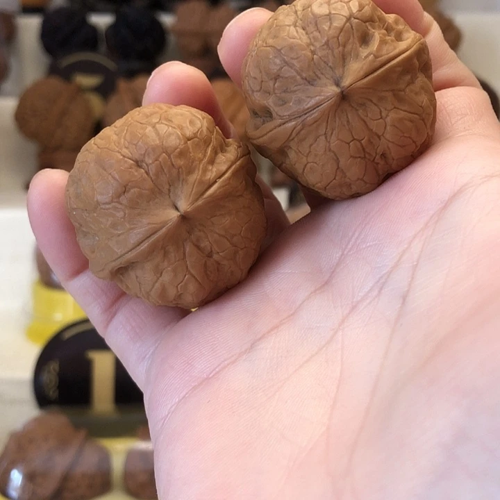 桃核吊坠云南铁核桃