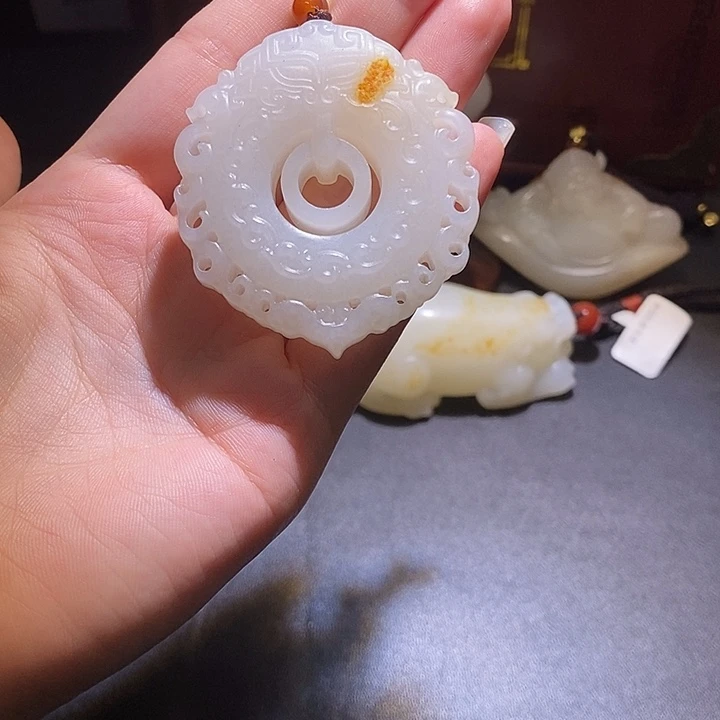 和田玉未镶嵌挂件