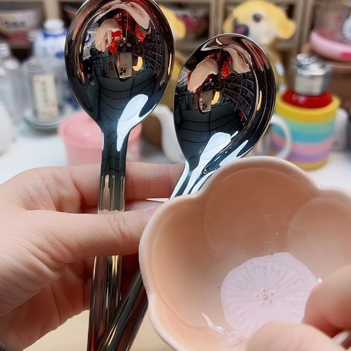 15556889899898699996