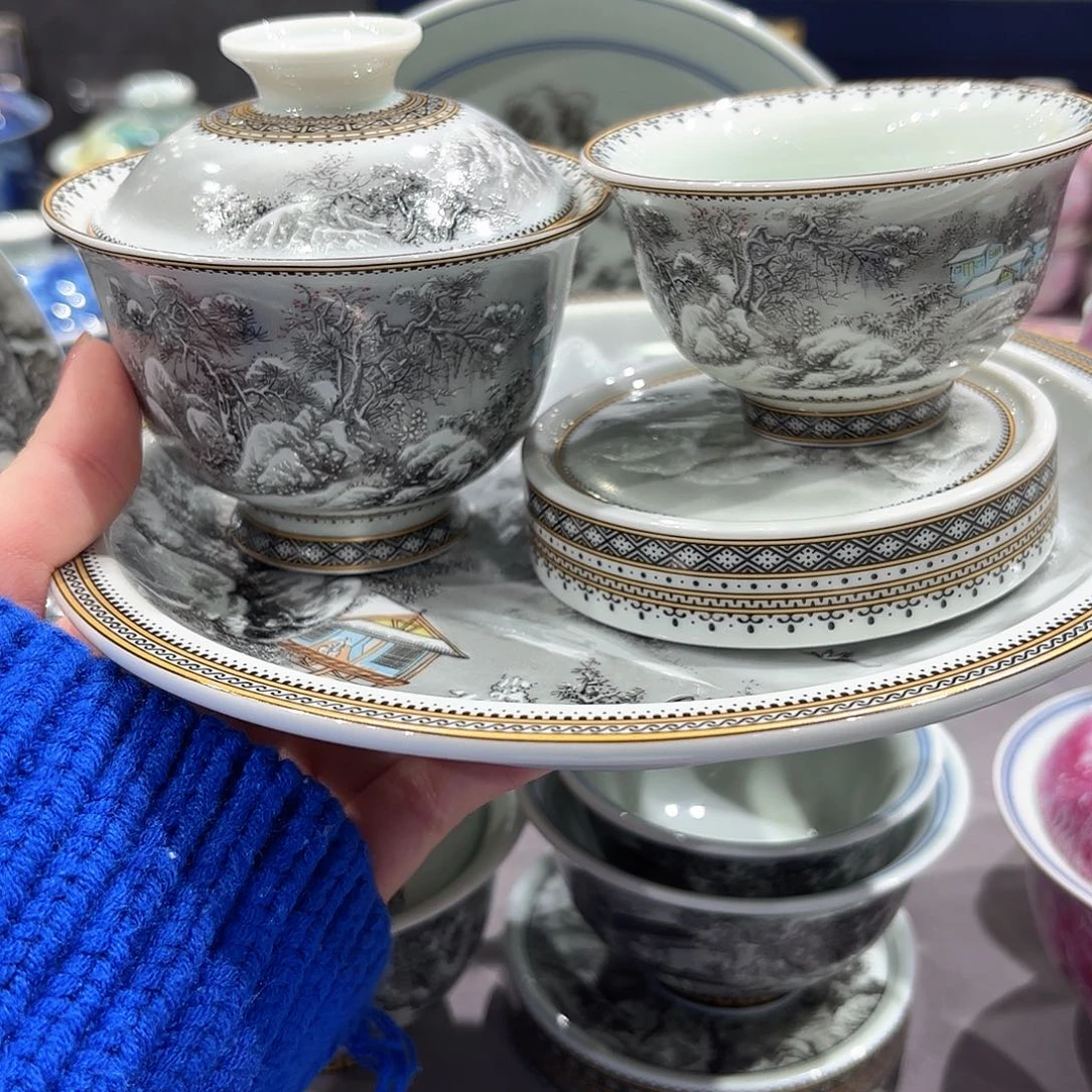 瓷片景德镇瓷器精品陈列