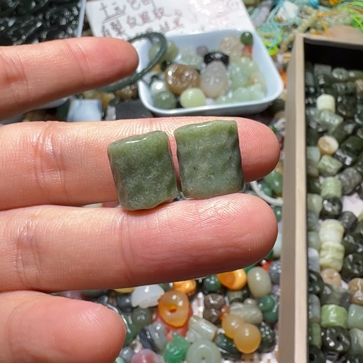 和田玉未镶嵌珠宝半成品